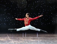 La obra está bajo la dirección artística de la maestra Lucy Arce y con los arreglos coreográficos de Ana Robles y Silvia Olivares. EL INFORMADOR/A.NAVARRO