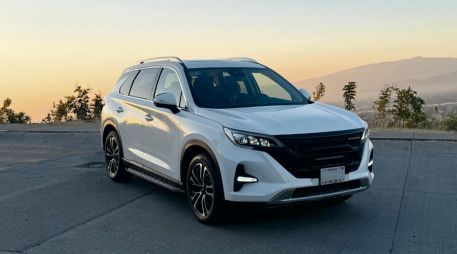 Dodge Journey. Es un vehículo cómodo y espacioso. CORTESÍA