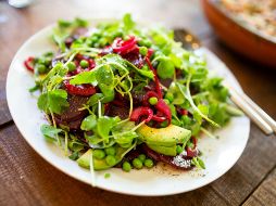 El perfil nutricional de los chicharos convierte a este alimento en un aliado clave para mejorar la calidad de vida, prevenir enfermedades y disfrutar de una alimentación más saludable. Unsplash