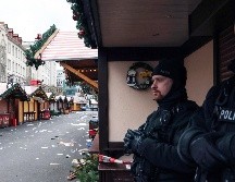 Todavía no había respuestas sobre qué motivó al hombre a conducir su BMW negro hacia una multitud en la ciudad alemana oriental. EFE / F. Singer