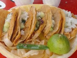 Digno lugar de manjares callejeros. FACEBOOK/Tacos-El-Güero-y-Jr