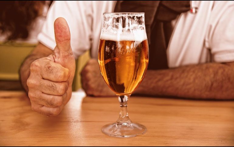 Pese a que hay estudios que demuestran que consumir alcohol con moderación puede traer múltiples beneficios a la salud humana, siempre es mejor preguntar a algún médico o nutricionista antes. Pixabay.