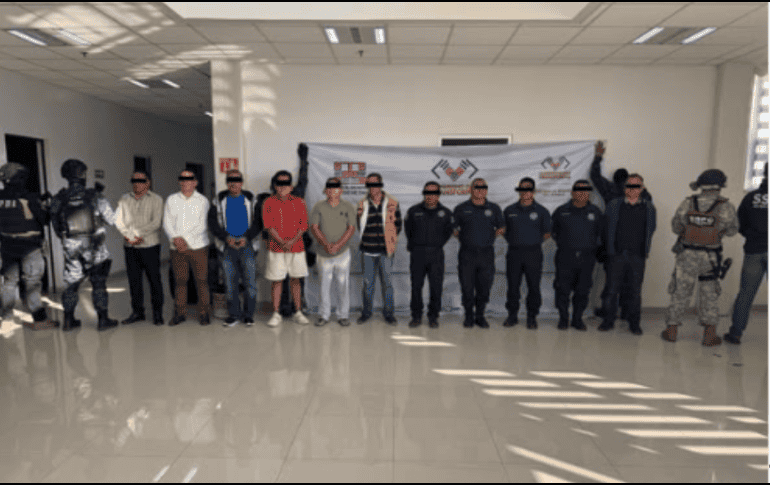 Los servidores públicos afrontarán la justicia por el delito de desaparición forzada, pues se logró acreditar su responsabilidad en los hechos que se le imputan. ESPECIAL/X/@FGEChiapas.