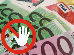 Es fundamental ser consciente de estas implicaciones antes de tomar decisiones financieras de este tipo. UNSPLASH / V. Papikyan