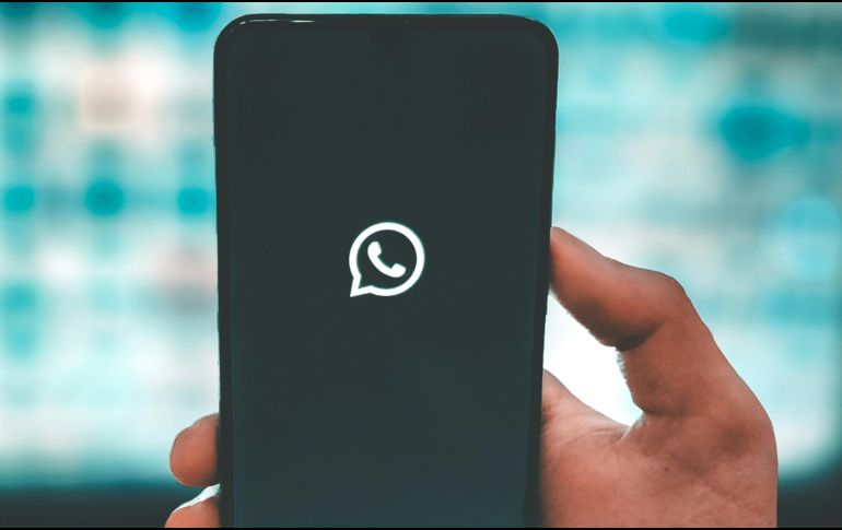 Irán ha bloqueado el acceso a diversas plataformas de redes sociales a lo largo de los años, pero muchas personas en el país utilizan otros dispositivos o VPNs para acceder a ellas. Unsplash