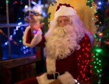 La UNAM destaca que la aceptación de Santa Claus también estuvo vinculada a las transformaciones económicas y culturales de la década de 1950. ESPECIAL/ Foto de Tim Mossholder en Unsplash