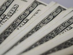 El peso mexicano cotiza en los mercados internacionales alrededor de los 20.20 pesos por dólar. ESPECIAL