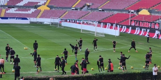 Atlas emociona a su afición en entrenamiento público | El Informador