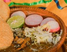 El pozole no solo es un platillo delicioso y emblemático de la cultura mexicana, sino que también ofrece múltiples beneficios para la salud. CANVA