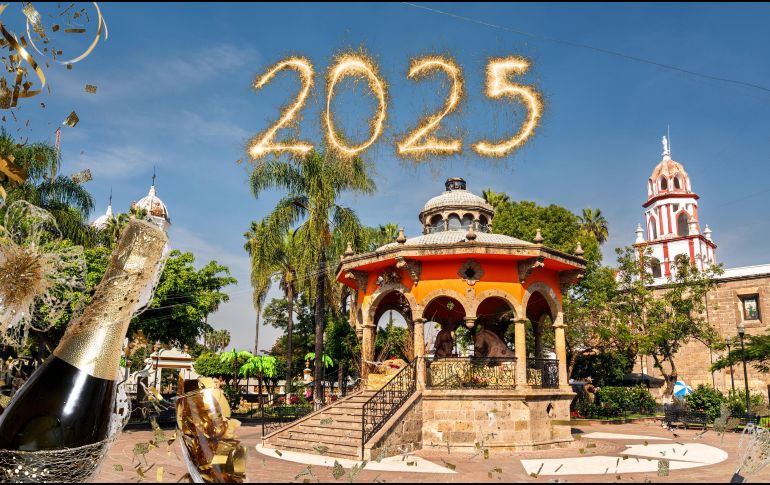 Este colorido pueblo costero, cerca de Puerto Vallarta, es famoso por sus fiestas de Año Nuevo en la playa. ESPECIAL / CANVA