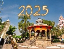 Este colorido pueblo costero, cerca de Puerto Vallarta, es famoso por sus fiestas de Año Nuevo en la playa. ESPECIAL / CANVA