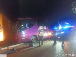 Autoridades ministeriales comenzaron una investigación para determinar las causas del accidente. Facebook / Bomberos Perote