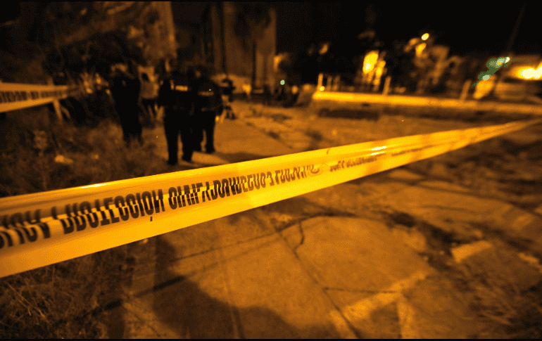 En el lugar se localizaron al menos 15 casquillos de arma corta, además de que se aseguraron varios envoltorios de droga y dos motocicletas.  EL INFORMADOR/ARCHIVO.