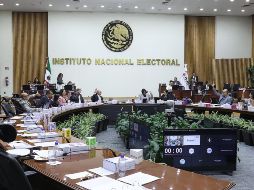 Con esta ampliación, el INE tiene como meta instalar 86 mil casillas contratar a 22 mil 500 auxiliares de cómputo para el conteo y procesamiento de los votos. SUN/ARCHIVO