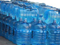 Se estima que la distribución del Agua Bienestar comenzará en alrededor de 738 colonias, pueblos y barrios con mayores necesidades. ESPECIAL