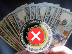 La divisa mexicana acumuló una depreciación de 22.9% o 3.88 pesos en comparación con el nivel de 16.95 que tenía al acabar 2023. EFE / ARCHIVO