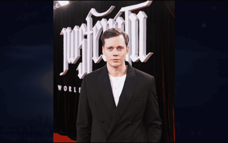 El actor de 34 años mide también 1.92, lo que suma a su aterradora apariencia en pantalla. INSTAGRAM / @nosferatuthefilm / @focusfeatures