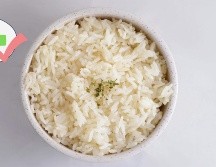 El arroz blanco es una fuente valiosa de carbohidratos esenciales para proporcionar energía al cuerpo.ESPECIAL/Pexels y Canva