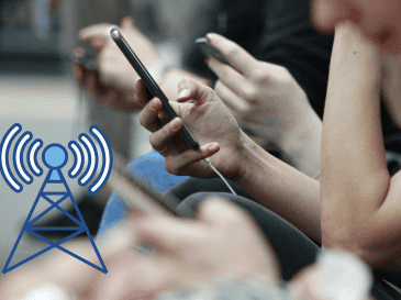 Siguiendo estas recomendaciones, podrás optimizar el consumo de internet móvil y evitar sorpresas en tu factura. Unsplash / Canva