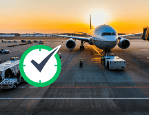 El mejor aeropuerto para salidas a tiempo de 2024 fue el Aeropuerto Internacional Rey Khalid en Riad, Arabia Saudí. Unsplash / Canva