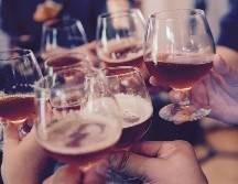 Hay una brumadora evidencia que vincula el alcohol con más de 200 condiciones de salud. ESPECIAL / UNSPLASH Yutacar