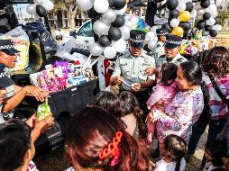 Las familias presentes comentaron que este tipo de actividades generan mayor acercamiento con los uniformados y mejora su imagen entre la ciudadanía. EL INFORMADOR / A. NAVARRO