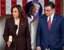 La vicepresidenta Kamala Harris da el martillazo de la sesión conjunta con el presidente de la Cámara de Representantes, Mike Johnson, de Luisiana, afirmando la victoria del presidente electo Donald Trump. AP / Matt Rourke / ARCHIVO