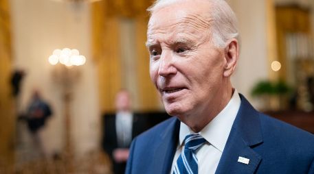 El mandatario, acompañado por la primera dama, Jill Biden, tenía previsto asistir a un servicio interreligioso en la histórica Catedral de San Luis. EFE/ L. VOGEL.