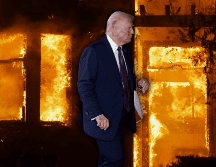 Donald Trump culpó a un funcionario de la devastación causada en California. EFE / C. Brehman / AP / E. Vucci
