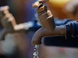 De acuerdo con la información proporcionada por la dependencia, el descuento del 50% en el costo del agua bimestral está dirigido específicamente a beneficiar a propietarios de inmuebles en sectores vulnerables, como parte de una estrategia de asistencia social. EFE / ARCHIVO