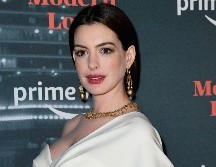 La embajadora de Bulgari modela joyas de la colección Serpenti que, como su nombre sugiere, se inspira y expresa la forma de la serpiente. AFP/ARCHIVO.