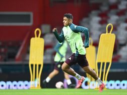 Después de que fue anunciado de manera oficial y posteriormente Chivas bajó las publicaciones donde anunció a Luis Romo como su nuevo jugador de cara al Torneo Clausura 2025. IMAGO7