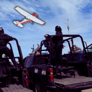 Lanzan desde avioneta lista de famosos vinculados con "Los Chapitos"