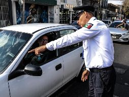 Se han realizado 677 apercibimientos a conductores para instarlos a retirar los aditamentos para permitir mostrar los números, entidad y en su caso, código de identificación QR. EL INFORMADOR/ ARCHIVO.