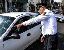 Se han realizado 677 apercibimientos a conductores para instarlos a retirar los aditamentos para permitir mostrar los números, entidad y en su caso, código de identificación QR. EL INFORMADOR/ ARCHIVO.