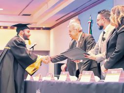 Anualmente egresan licenciados de 14 carreras diferentes que estudian en las modalidades presenciales, mixtas, ejecutivas y virtuales. ESPECIAL