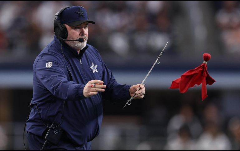 El contrato de Mike McCarthy finalizó el 8 de enero y los Cowboys tenían una ventana de negociación exclusiva hasta el martes, pero las partes ya decidieron lo que pasará. AFP / ARCHIVO