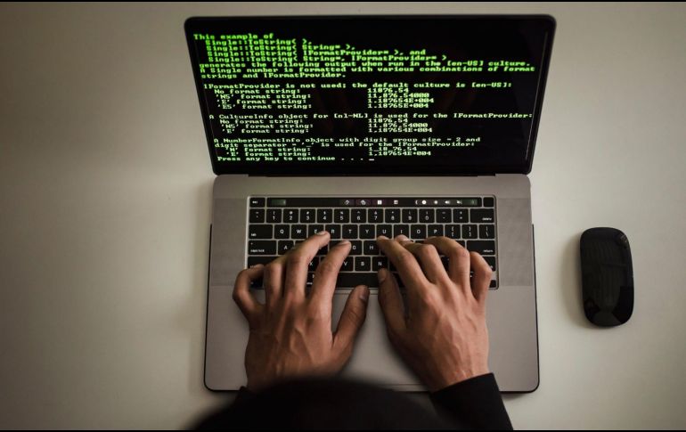 Aunque los cursos gratuitos no siempre incluyen certificaciones avanzadas, ofrecen contenido actualizado, ejercicios prácticos y acceso a comunidades colaborativas.  CANVA