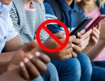 Instituciones, gobiernos y padres de familia, entre otros, han relacionado durante años el uso de smartphones con problemas entre los niños como el acoso, las ideas de suicidio, la ansiedad y la pérdida de concentración necesaria para el aprendizaje. ESPECIAL / CANVA