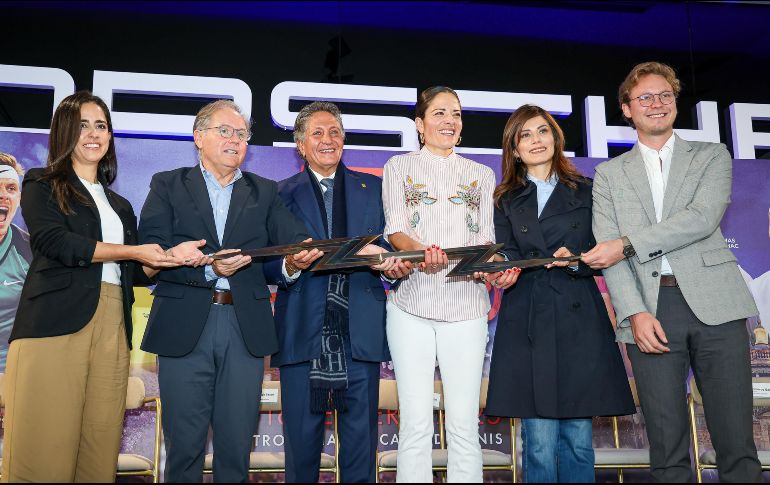 La ceremonia de presentación del torneo fue engalanada por la asistencia de Juan José Frangie, Presidente Municipal de Zapopan, y Verónica Delgadillo, Presidenta Municipal de Guadalajara. EL INFORMADOR / H. Figueroa
