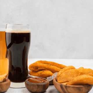 Estos son los tres alimentos que no debes mezclar con el alcohol, si quieres ser saludable