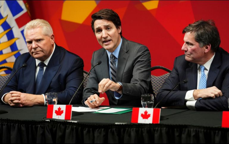 Este miércoles Trudeau sostuvo una reunión en Ottawa con los primeros ministros de las provincias del país.AP