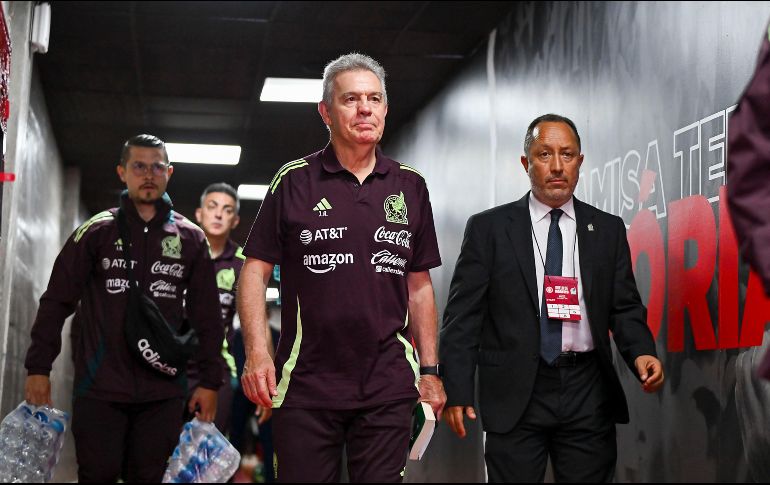 Aguirre destacó que, pese a las limitaciones en la convocatoria, los juveniles que debutaron se esforzaron para demostrar que merecen portar la playera nacional. IMAGO7.