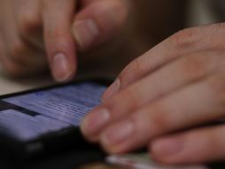 Autoridades recomiendan no ingresar a ningún enlace enviado por mensaje de texto, no seguir las indicaciones en ellos y denunciar el número como spam. UNSPLASH/Alicia Christin Gerald