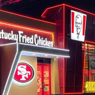 KFC abre sucursales temáticas de la NFL en México