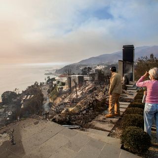 Tensión política y económica complicará la reconstrucción en Los Ángeles