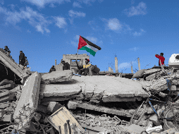 Aprovechando al alto al fuego en la zona, actualizan la cifra de decesos en la Franja de Gaza. EFE / EPA / HAITHAM IMAD