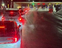 Un tramo de la autopista fue cerrado en ambas direcciones durante aproximadamente dos horas después del incidente. AP