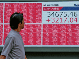 Los tres principales bancos japonesas, Mitsubishi UFJ, Sumitomo Mitsui y Mizuho retrocedían un 0,31%, 0,83% y 0,37%, respectivamente. XINHUA