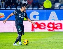 José Juan Macías marcó el único tanto de Santos en la derrota del cuadro Lagunero ante Pachuca. IMAGO7